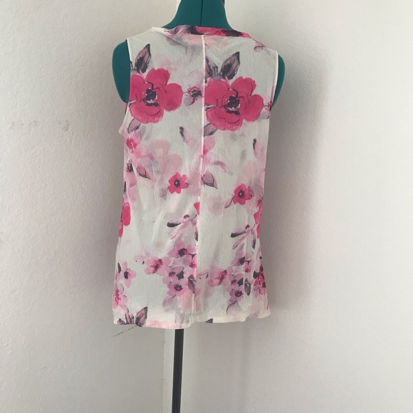 SOLDlavender floral blouse by Sweet Pea by L - Picture 4 of 5